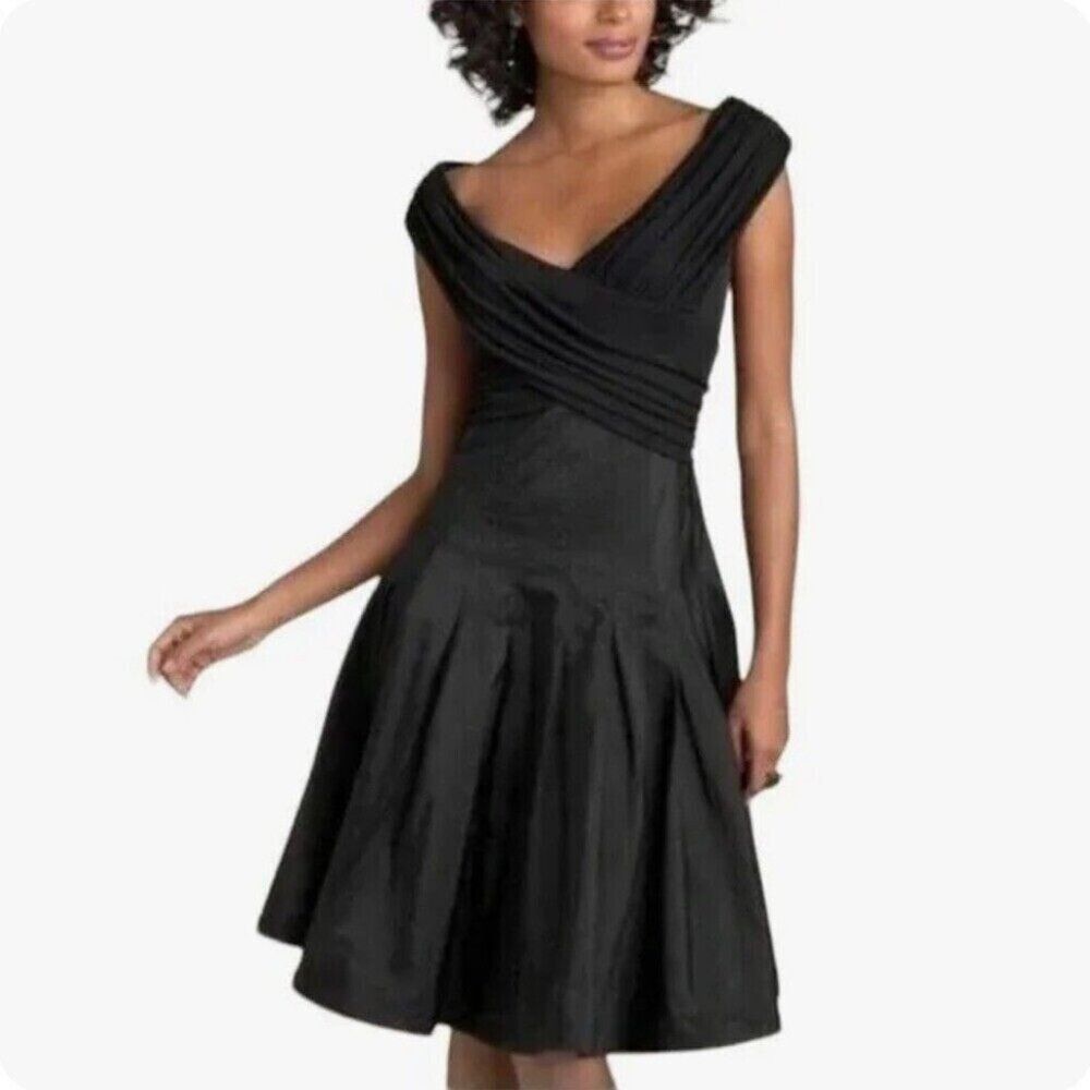 Tadashi Shoji Solid Black Sleeveless Dress Fit N Flare Taffeta Cocktail Size 12